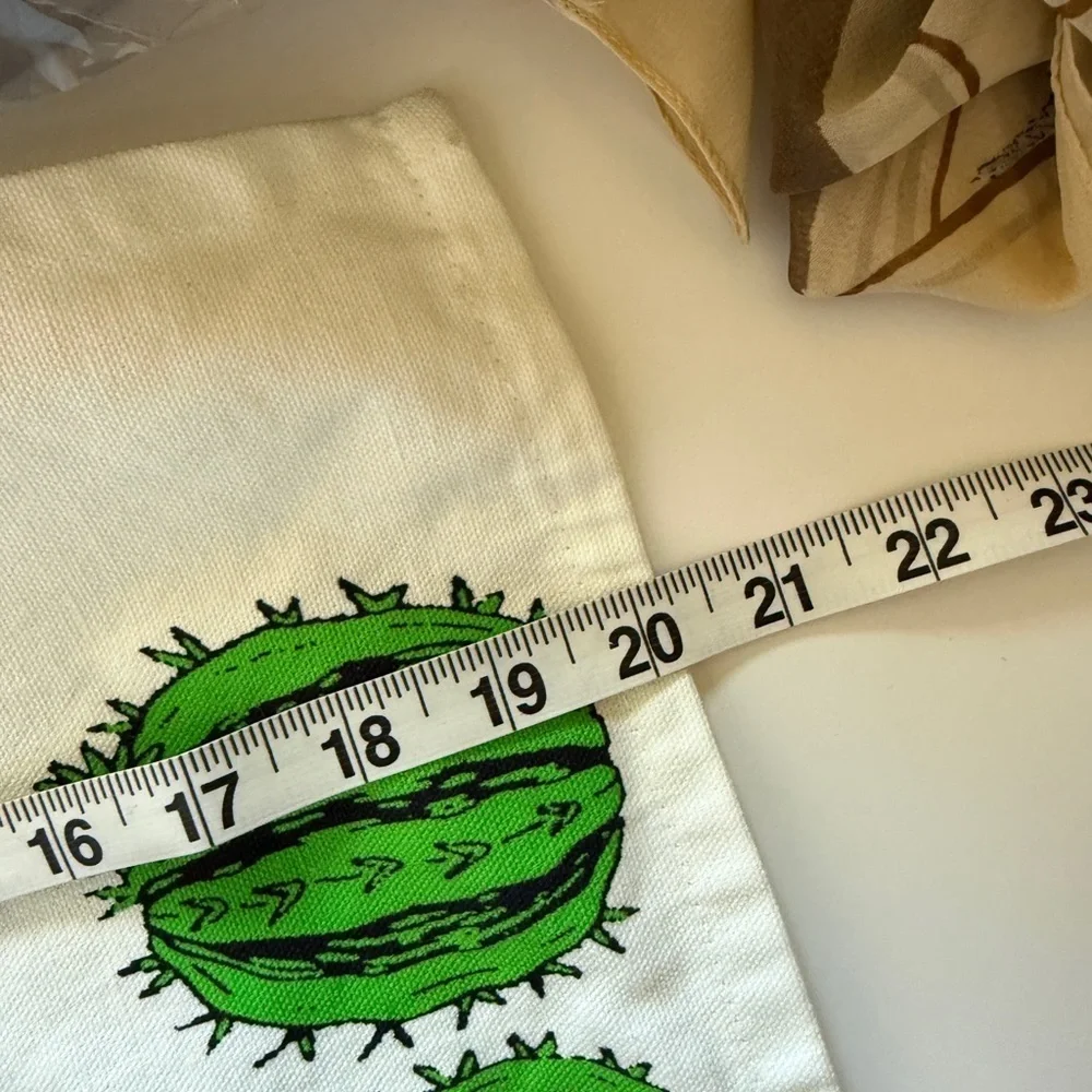 Urban Outfitters Home Plants have Feelings Green White Wall Hanging Decor